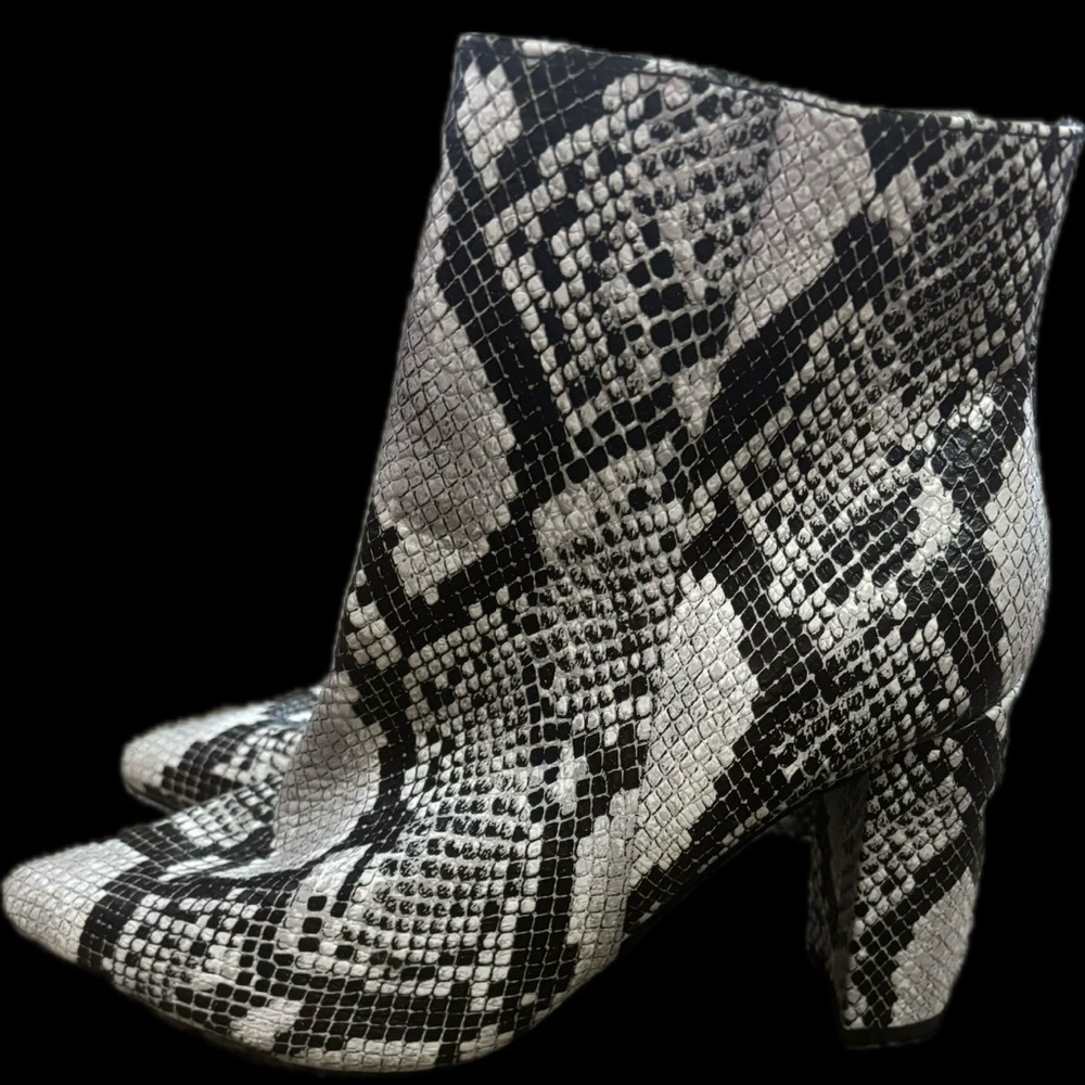 Snakeskin Pattern Ankle Boots